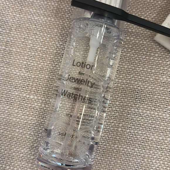 Cartier Red Box-Jewelry Cleaner with accessories - Picture 3 of 7